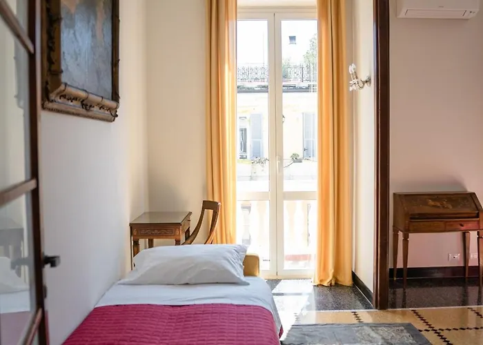 アパート The Chandelier