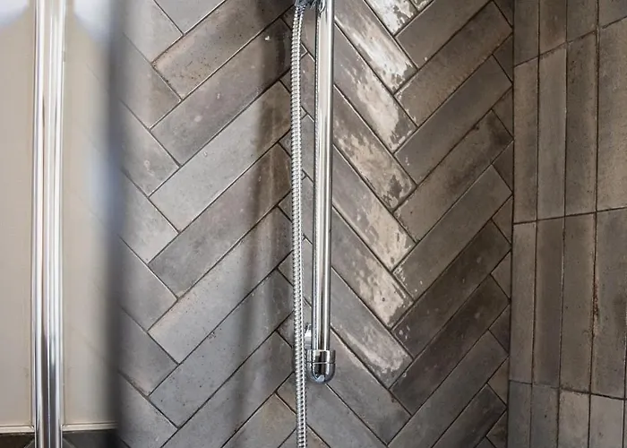 The Chandelier * Genova