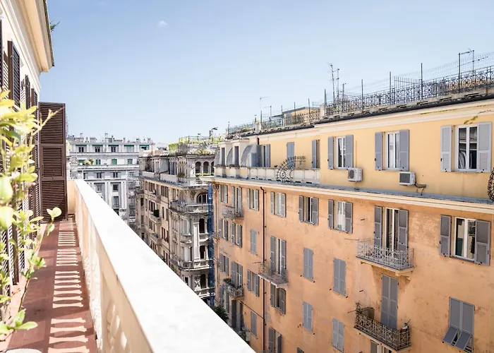 The Chandelier Apartman Genova